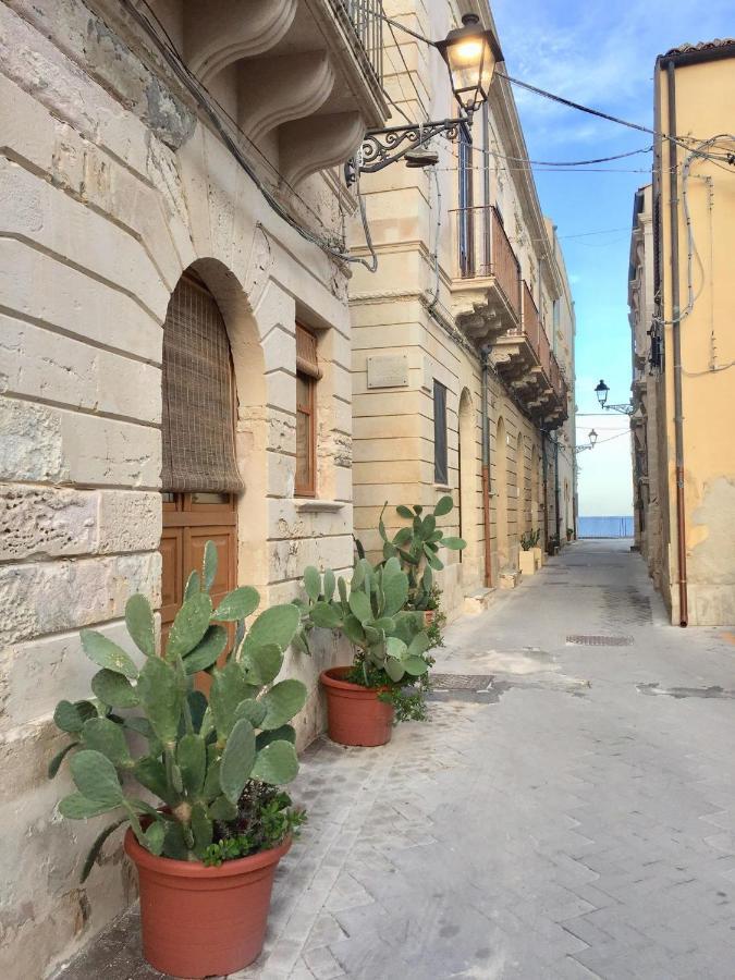 A Casuzza Maniace Apartment Syracuse Exterior photo